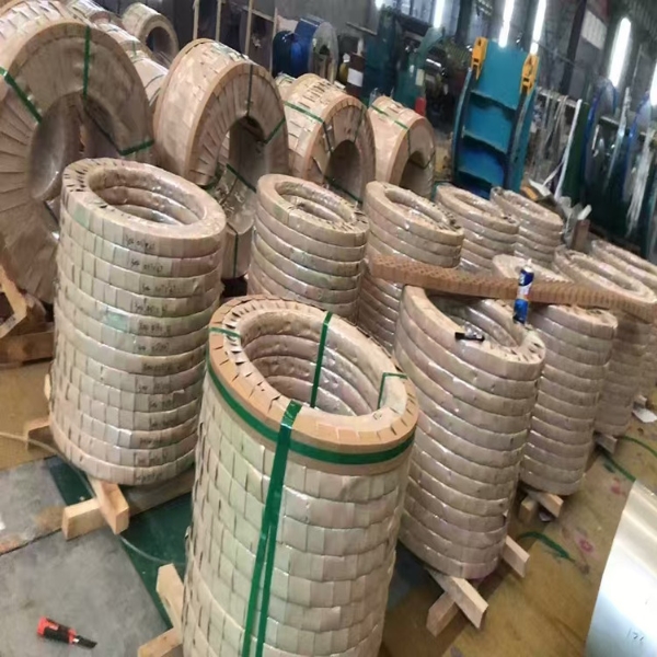 68CrNiMo合金钢带