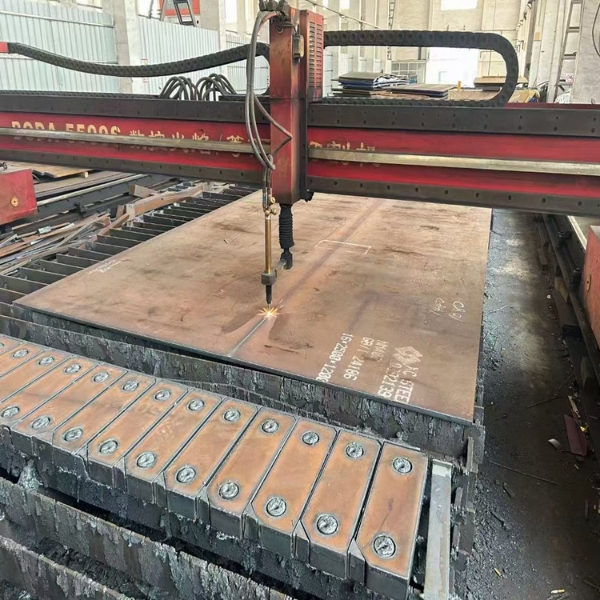 进口600耐磨板任意大小切割